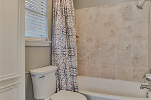 1 Shallowbrook St, Angleton, TX 77515 - Photo 17