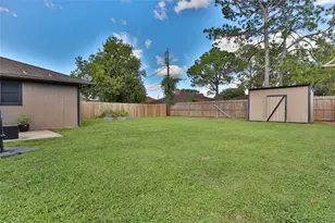 1 Shallowbrook St, Angleton, TX 77515 - Photo 27