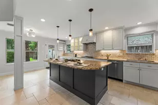 14115 River Forest Dr, Houston, TX 77079 - Photo 13