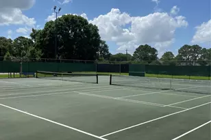 14202 Misty Knoll Ct, Houston, TX 77062 - Photo 39