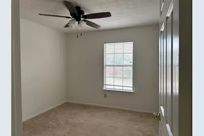 14202 Misty Knoll Court, Houston, TX 77062 - Photo 27