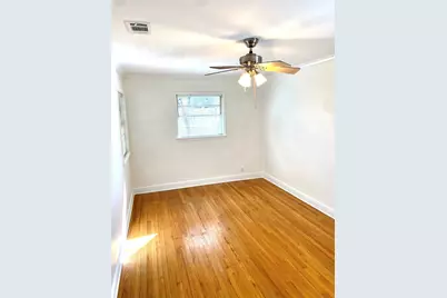 4329 Kinglet Street, Houston, TX 77035 - Photo 15