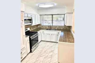 4329 Kinglet Street, Houston, TX 77035 - Photo 9