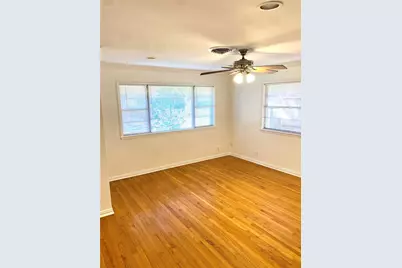 4329 Kinglet Street, Houston, TX 77035 - Photo 5