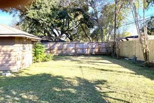 4329 Kinglet St, Houston, TX 77035 - Photo 27