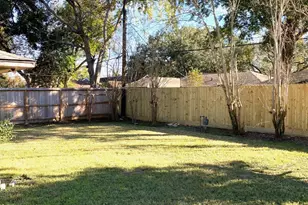 4329 Kinglet St, Houston, TX 77035 - Photo 25