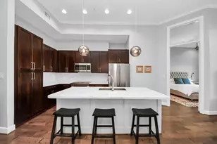 300 St Joseph Pkwy, Houston, TX 77002 - Photo 3