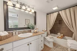 1803 Stoney Brook Dr, Houston, TX 77063 - Photo 11