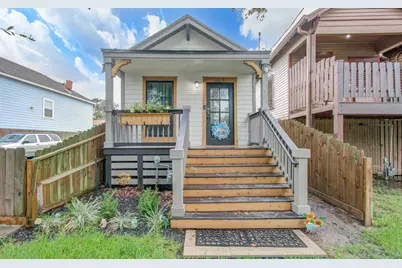 1109 31st Street, Galveston, TX 77550 - Photo 1