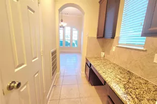 5822 Crawford Hill Ln, Sugar Land, TX 77479 - Photo 5