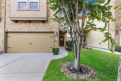 7 Cheswood Manor Court, The Woodlands, TX 77382 - Photo 3