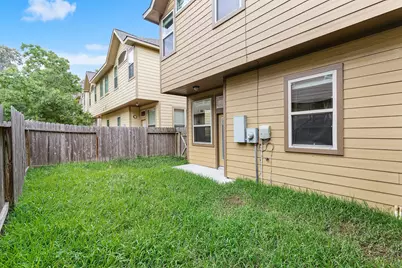 7 Cheswood Manor Court, The Woodlands, TX 77382 - Photo 23