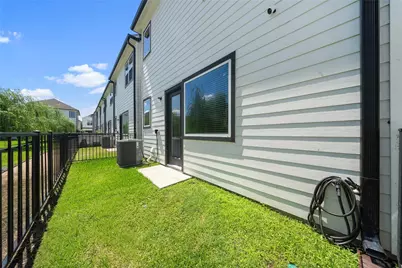 2309 Silva Park Lane, Houston, TX 77091 - Photo 13