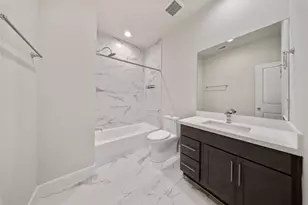 2309 Silva Park Ln, Houston, TX 77091 - Photo 11