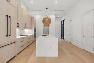 824 Malone St, Houston, TX 77007 - Photo 9