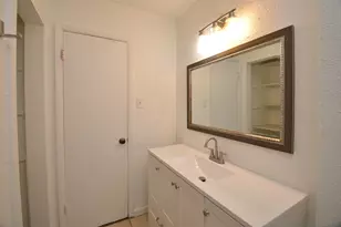 9254 Opelika St, Houston, TX 77080 - Photo 15