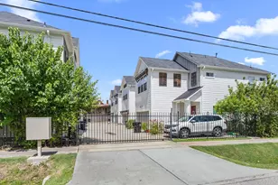 1925 Gano St, Houston, TX 77009 - Photo 11