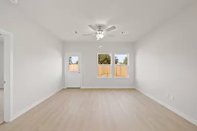 142 Kelly Street, Angleton, TX 77515 - Photo 19