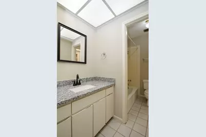 9656 Westview Drive #8, Houston, TX 77055 - Photo 25