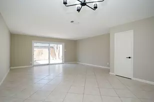 9656 Westview Dr, Houston, TX 77055 - Photo 11