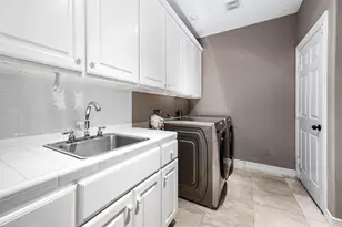 203 Bay Bridge Dr, Sugar Land, TX 77478 - Photo 25