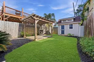 2523 Avenue M, Galveston, TX 77550 - Photo 21