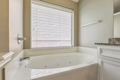 8326 Hunters Village Drive, Humble, TX 77346 - Photo 25