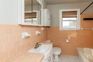 6438 Washington St, Groves, TX 77619 - Photo 19