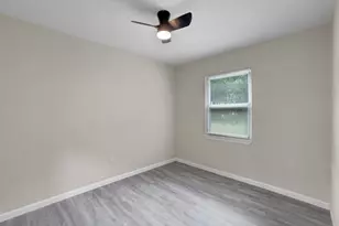 9409 Fairland Dr, Houston, TX 77051 - Photo 17