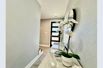 1914 Blodgett Street #C, Houston, TX 77004 - Photo 9