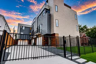 1914 Blodgett St, Houston, TX 77004 - Photo 1