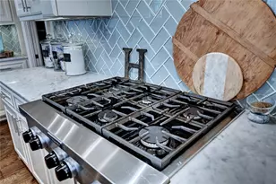 188 McGoey Cir, Shenandoah, TX 77384 - Photo 17