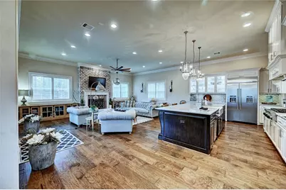 188 McGoey Circle, Shenandoah, TX 77384 - Photo 13