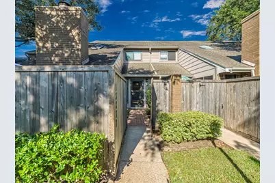 13833 Hollowgreen Drive, Houston, TX 77082 - Photo 5