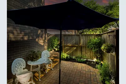 13833 Hollowgreen Drive, Houston, TX 77082 - Photo 9