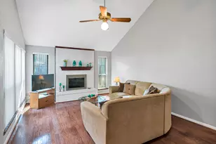 13833 Hollowgreen Dr, Houston, TX 77082 - Photo 1