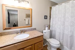 13833 Hollowgreen Dr, Houston, TX 77082 - Photo 29