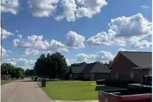 2709 Silver Spring Trail, Mt Pleasant, TX 75455 - Photo 9