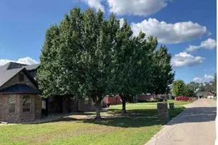 2709 Silver Spring Trail, Mt Pleasant, TX 75455 - Photo 5