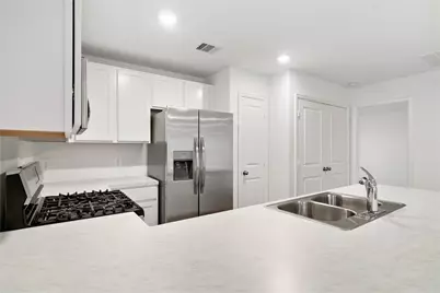 104 Pine Bend Court, Magnolia, TX 77354 - Photo 7