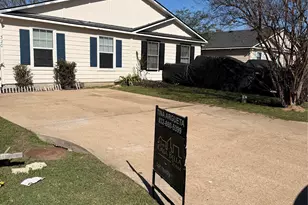 320 Willowick St, Tomball, TX 77375 - Photo 3