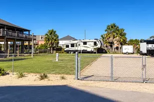 850 Kahla Dr, Crystal Beach, TX 77650 - Photo 1
