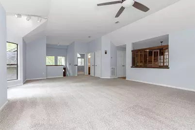 131 Trace Creek Drive, The Woodlands, TX 77381 - Photo 7
