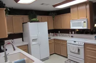 1914 20th St, Huntsville, TX 77340 - Photo 9