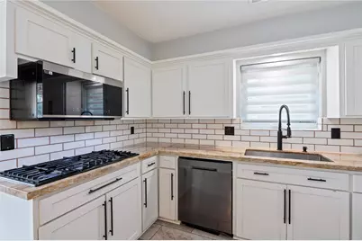 4034 Shady Springs Drive, Seabrook, TX 77586 - Photo 11