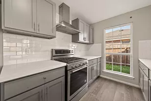 7918 Battleoak Dr, Houston, TX 77040 - Photo 5