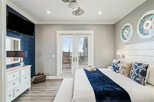 2576 Whitecap, Crystal Beach, TX 77650 - Photo 5