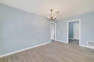 3428 Bradford St, Houston, TX 77025 - Photo 9