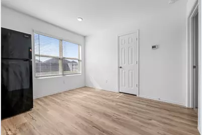 14538 Broadbury Pond Road, Houston, TX 77583 - Photo 11