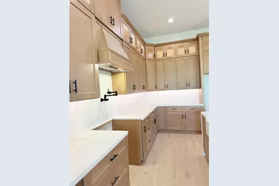 826 Angus Trail, Angleton, TX 77515 - Photo 5